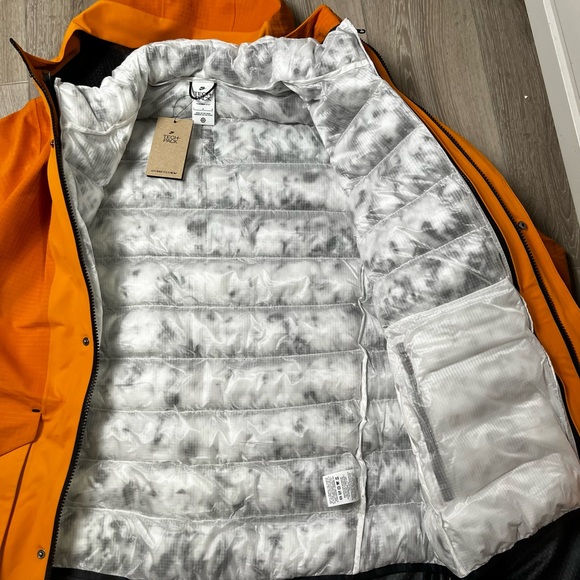 Nike winter jacket - Picture 5 of 5